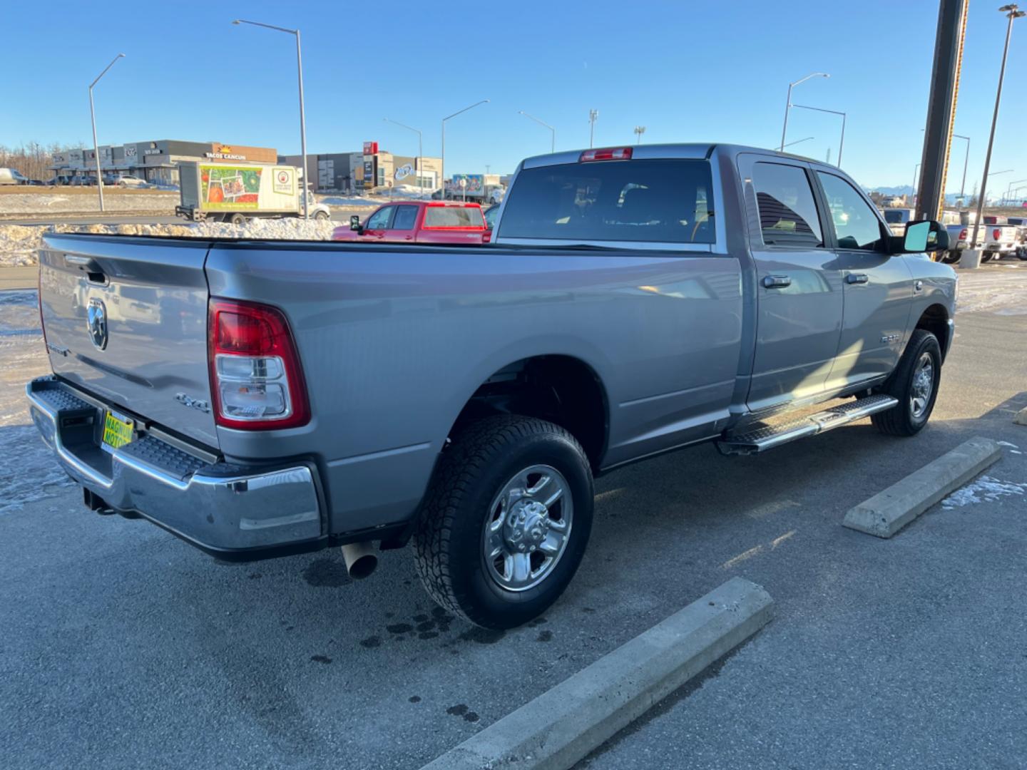 2021 Silver /Black RAM 2500 Tradesman Crew Cab LWB 4WD (3C6UR5JL3MG) with an 6.7L L6 OHV 24V TURBO DIESEL engine, 6A transmission, located at 1960 Industrial Drive, Wasilla, 99654, (907) 274-2277, 61.573475, -149.400146 - Photo#4